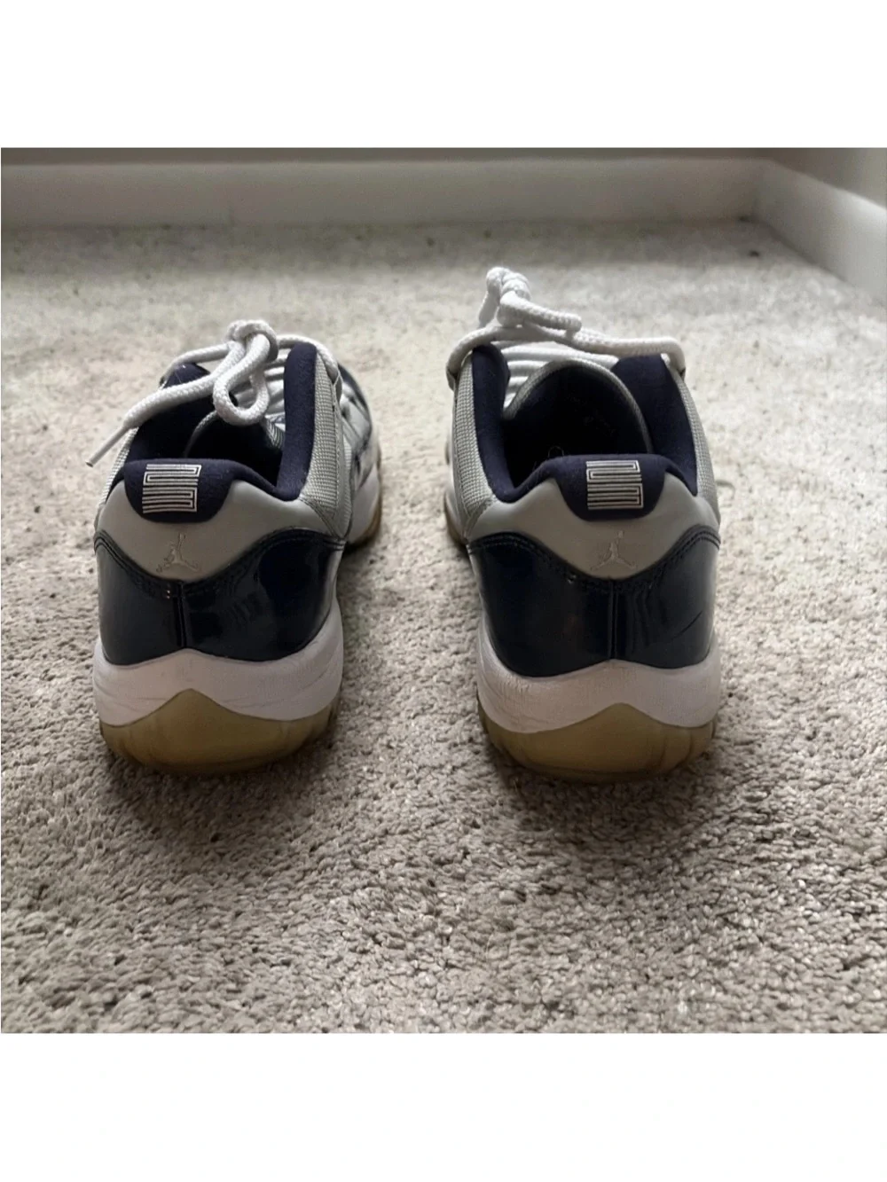 Air jordan 11 Georgetown low top shoes men’s size 12